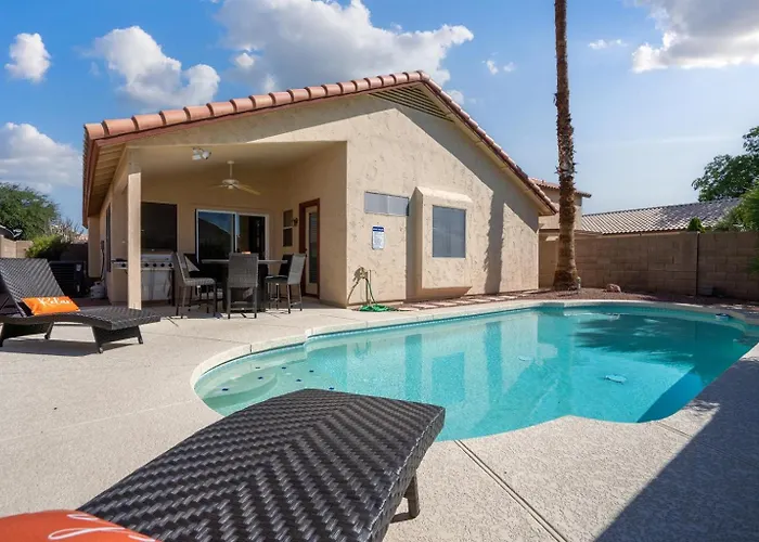 Sunny Escape W Private Pool Fire Pit Peoria