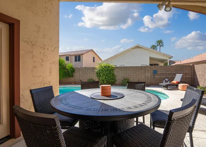 Holiday home Sunny Escape W Private Pool Fire Pit Peoria